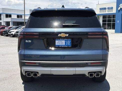New 2026 Chevrolet Traverse LT w/ Sun and Wheel Package FWD image 22