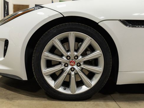 Used 2015 Jaguar F-TYPE Coupe image 27