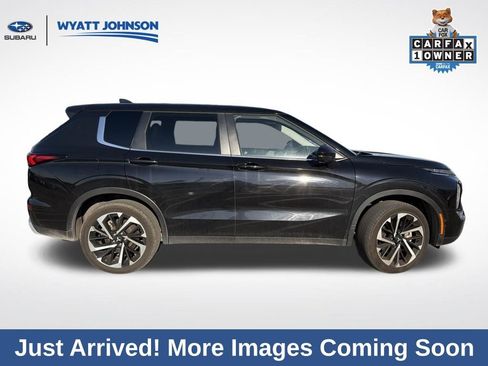 Used 2024 Mitsubishi Outlander SE image 9