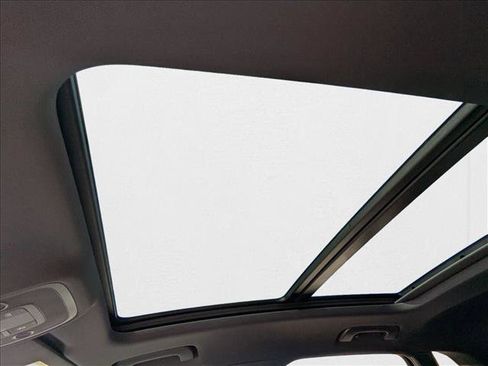 New 2025 Audi Q3 2.0T Premium Plus image 5