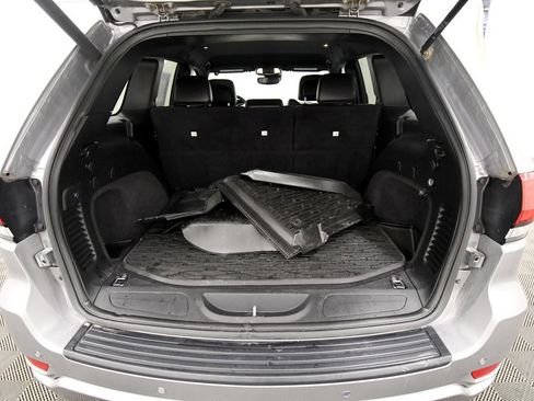 Used 2021 Jeep Grand Cherokee Altitude AWD/4WD image 7