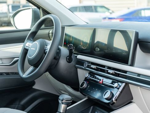 New 2026 Hyundai Tucson SEL image 12