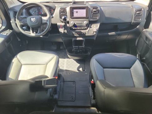 Used 2025 RAM ProMaster 2500 w/ Convenience Group FWD image 17