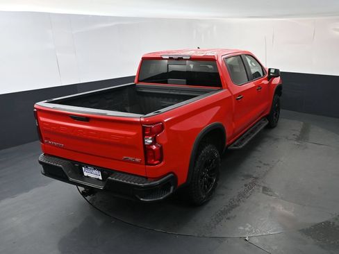 Used 2024 Chevrolet Silverado 1500 ZR2 AWD/4WD image 32