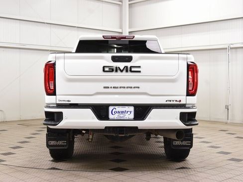 Used 2020 GMC Sierra 2500 AT4 w/ AT4 Premium Package image 7
