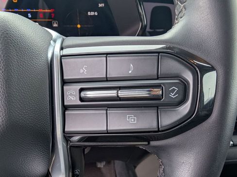 Used 2024 Chevrolet Colorado ZR2 w/ Technology Package image 28