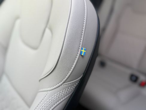 New 2026 Volvo XC60 B5 Plus w/ Protection Package image 26