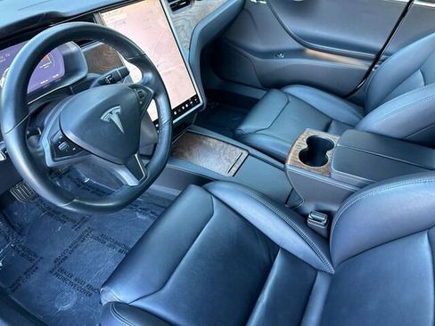 Used 2018 Tesla Model S 100D image 10