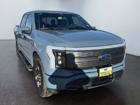 Used 2023 Ford F150 Lightning Lariat image 7