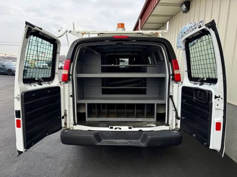 Used 2013 GMC Savana 1500 AWD image 5