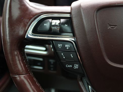 Used 2018 Lincoln Navigator L Black Label w/ Cargo Package image 8