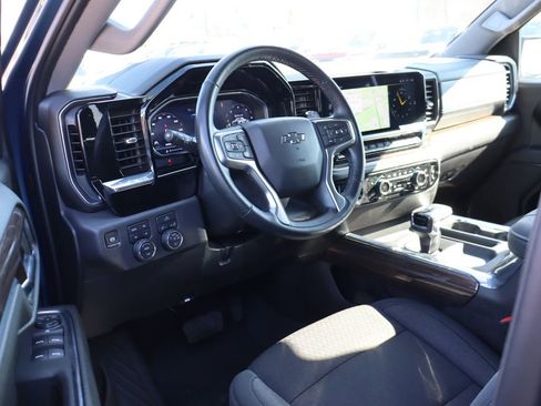 Used 2024 Chevrolet Silverado 1500 LT Trail Boss w/ Protection Package image 13