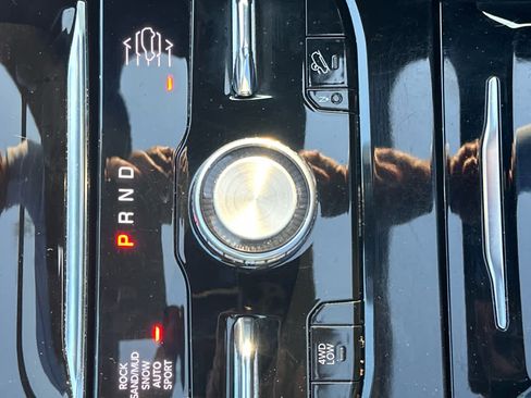 Used 2022 Jeep Grand Cherokee L Overland w/ Luxury Tech Group IV image 24