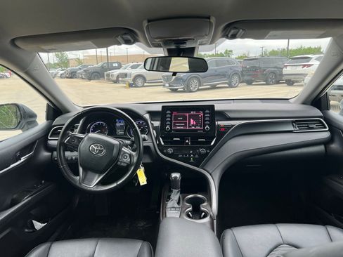 Used 2023 Toyota Camry SE FWD image 18