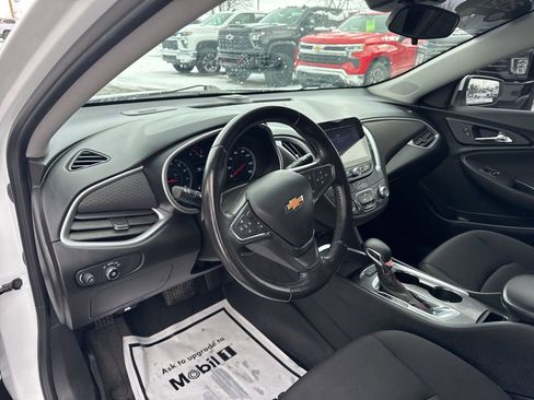 Certified 2021 Chevrolet Malibu RS image 16