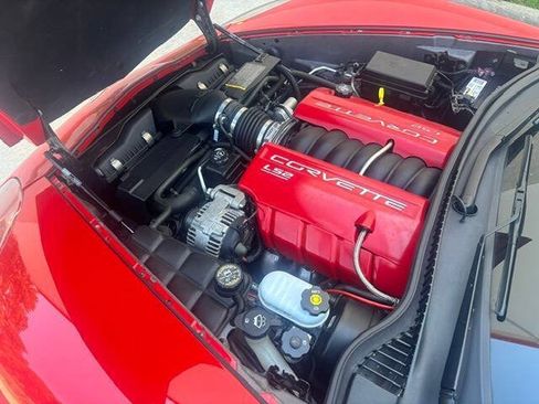 Used 2005 Chevrolet Corvette Convertible w/ Preferred Equipment Group RWD image 9