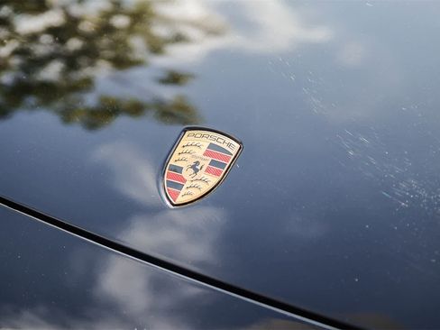 Used 2025 Porsche Panamera 4 image 11
