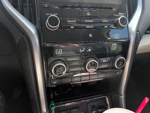 Used 2022 Subaru Ascent Premium image 17