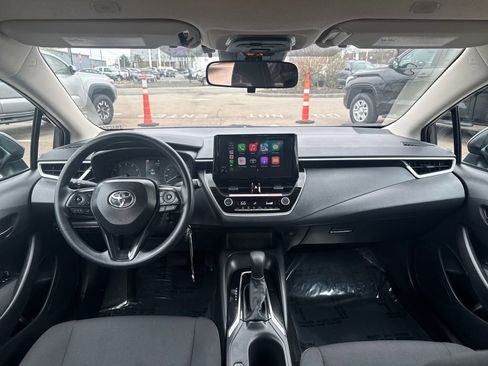 Used 2025 Toyota Corolla LE image 10