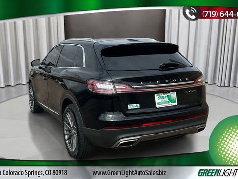 Used 2019 Lincoln Nautilus Reserve image 3