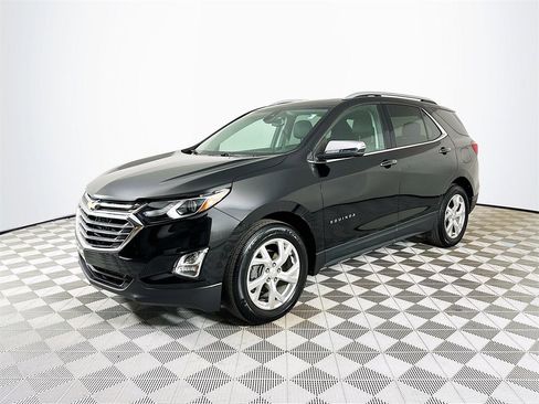 Used 2020 Chevrolet Equinox Premier image 3