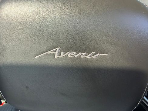 Certified 2022 Buick Envision Avenir w/ Technology Package II AWD/4WD image 44