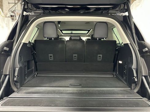 Used 2025 Lincoln Navigator Reserve image 53