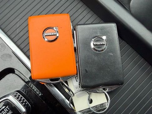 Used 2024 Volvo S60 B5 Core image 19