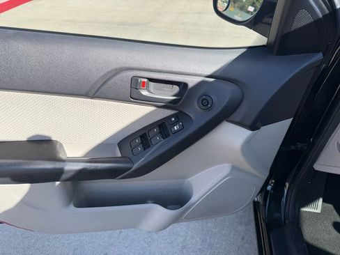 Used 2010 Kia Forte EX image 10