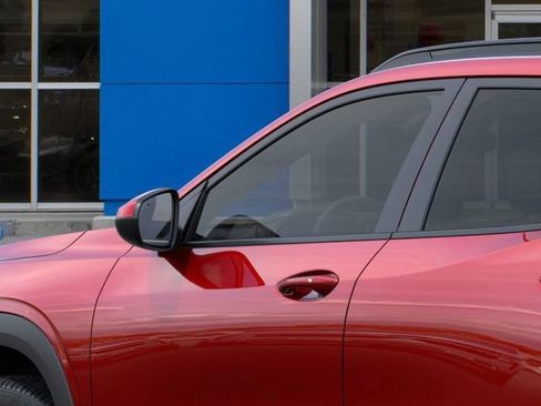 New 2026 Chevrolet Trax LT w/ Driver Confidence Package image 13