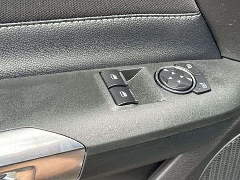 Used 2022 Ford Mustang GT w/ Equipment Group 301A RWD image 11