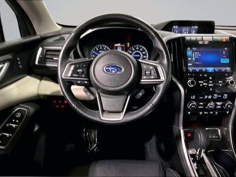 Used 2022 Subaru Ascent Limited w/ Technology Package AWD/4WD image 5