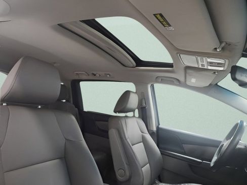 Used 2011 Honda Odyssey EX-L image 11