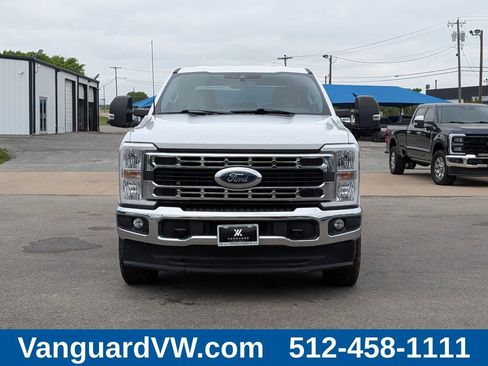 Used 2023 Ford F250 XLT w/ FX4 Off-Road Package AWD/4WD image 2