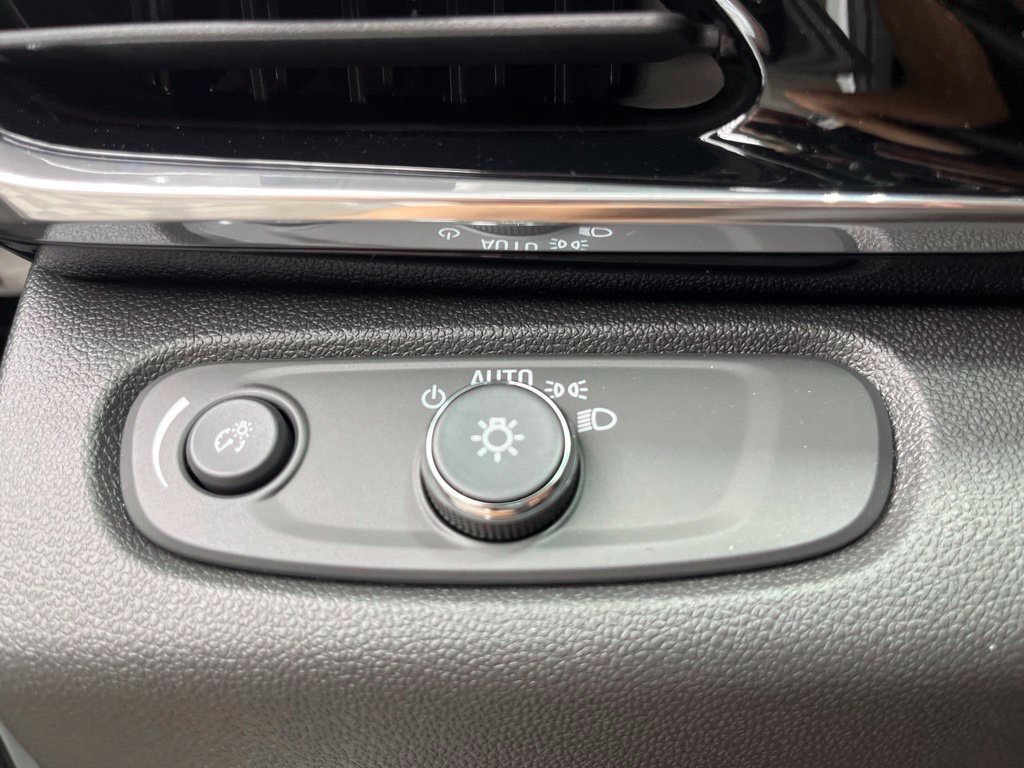 New 2026 Buick Envista Sport Touring w/ Convenience I Package FWD image 10