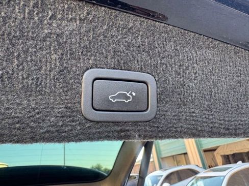 Used 2015 Volvo XC60 T5 Premier Plus image 38