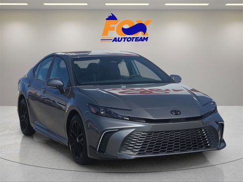 New 2026 Toyota Camry SE image 6