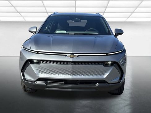 New 2026 Chevrolet Equinox EV LT AWD/4WD image 17