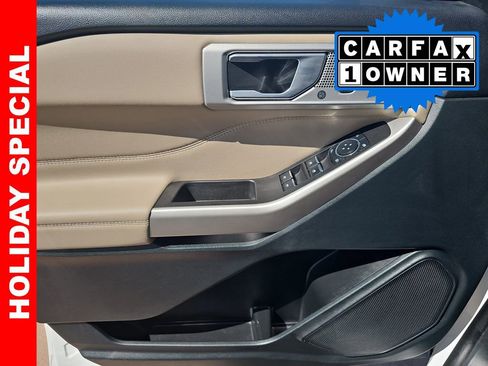 Used 2023 Ford Explorer Limited image 29