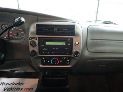 Used 2011 Ford Ranger XLT AWD/4WD image 12