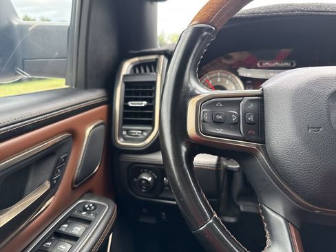 Used 2021 RAM 1500 Limited AWD/4WD image 14