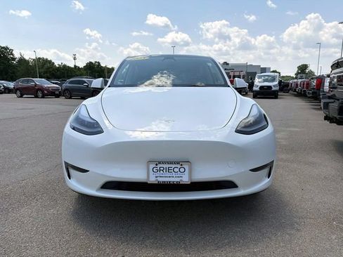 Used 2023 Tesla Model Y Long Range AWD/4WD image 8
