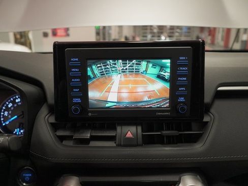 Used 2021 Toyota RAV4 XLE image 26