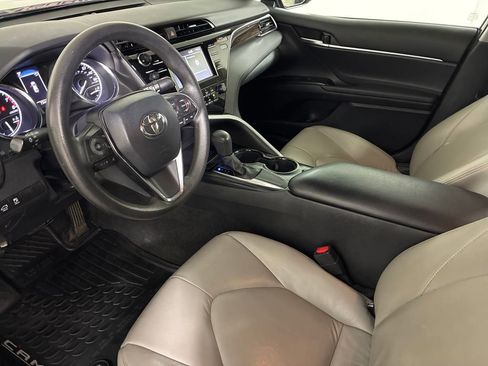 Used 2019 Toyota Camry LE image 22