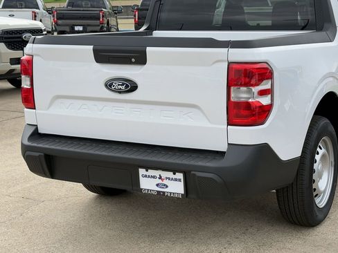 New 2025 Ford Maverick XL w/ Equipment Group 101A image 40