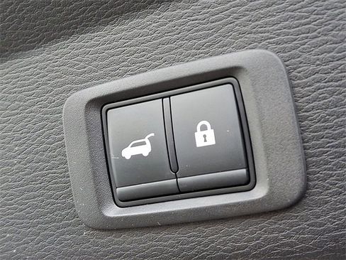 Used 2024 Mitsubishi Outlander SEL image 30