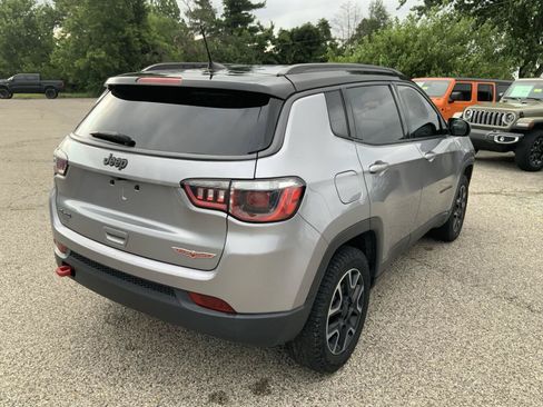 Used 2019 Jeep Compass Trailhawk AWD/4WD image 8