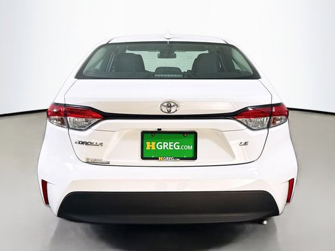 Used 2024 Toyota Corolla LE image 8