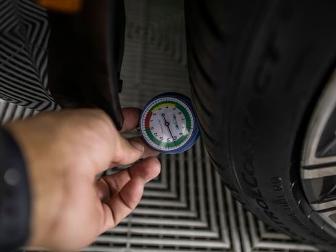 Used 2023 BMW 330e w/ Driving Assistance Package image 46