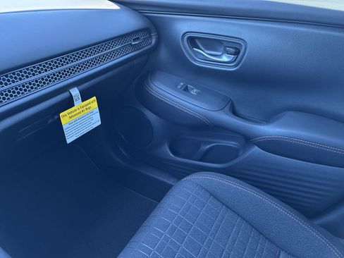 Certified 2026 Honda HR-V Sport image 31